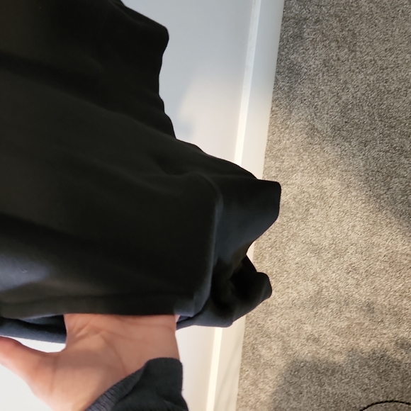 Kirkland Sweater with Pockets - Picture 3 of 3